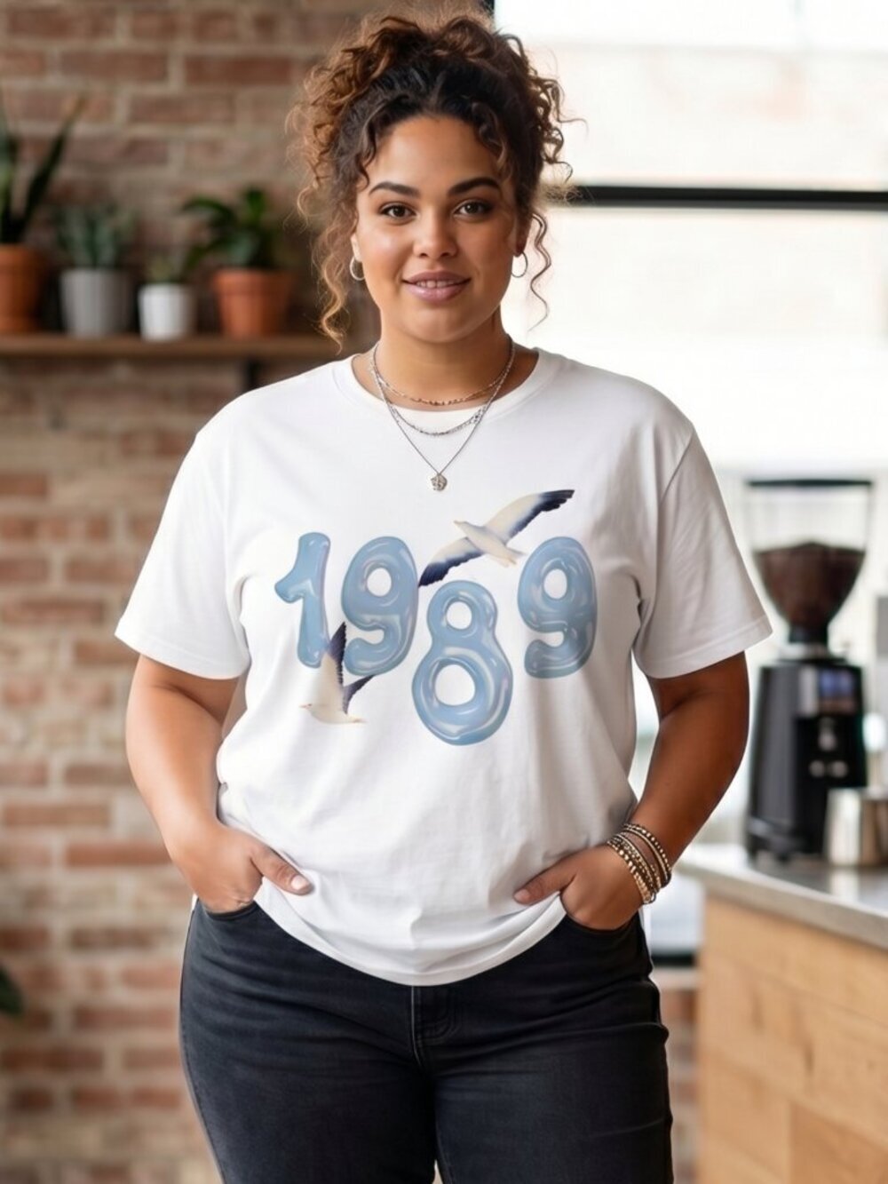 NWOT White 1989 Seagull Balloon Graphic Cotton Crewneck T-Shirt XLarge